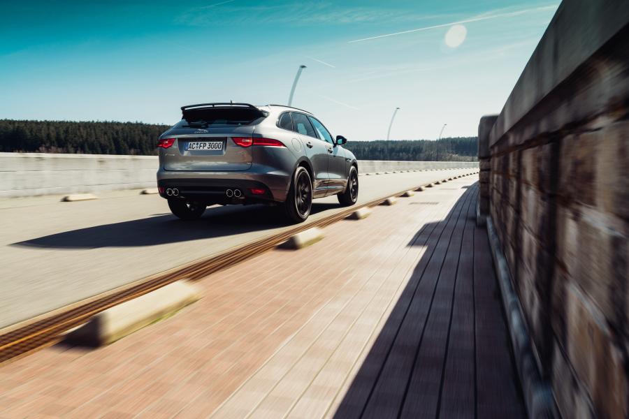  Jaguar F-Pace by AC Schnitzer 2017 года  (фото 6 из 27)